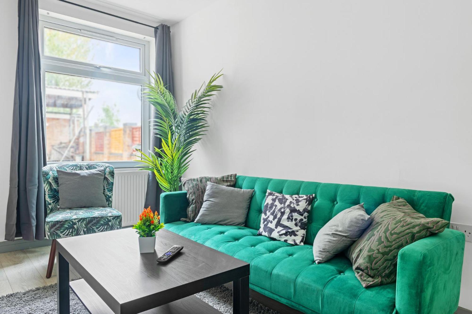 Stanion Luxurious 3 Bedroom Modern House Northamptonshire, Double, Twins, Single, Free Parking, Free Wi-Fi, Pets, Up To 8 Sleeps, 4 Smart Tvs Корби Экстерьер фото