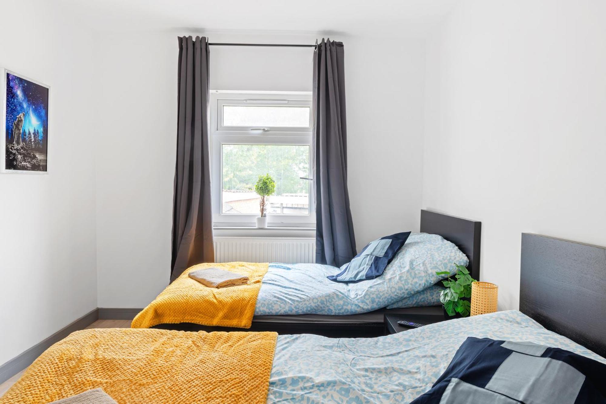 Stanion Luxurious 3 Bedroom Modern House Northamptonshire, Double, Twins, Single, Free Parking, Free Wi-Fi, Pets, Up To 8 Sleeps, 4 Smart Tvs Корби Экстерьер фото