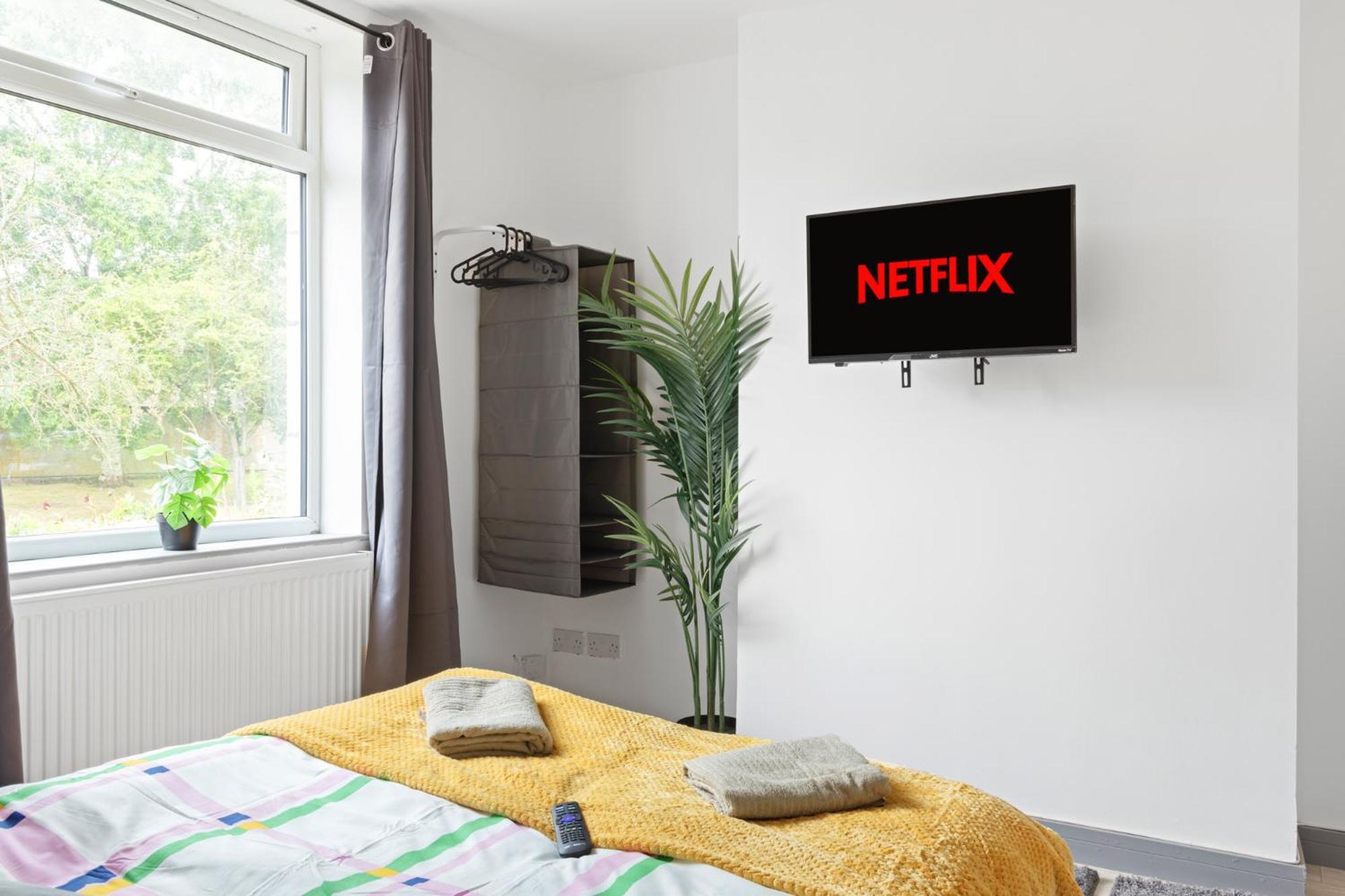 Stanion Luxurious 3 Bedroom Modern House Northamptonshire, Double, Twins, Single, Free Parking, Free Wi-Fi, Pets, Up To 8 Sleeps, 4 Smart Tvs Корби Экстерьер фото